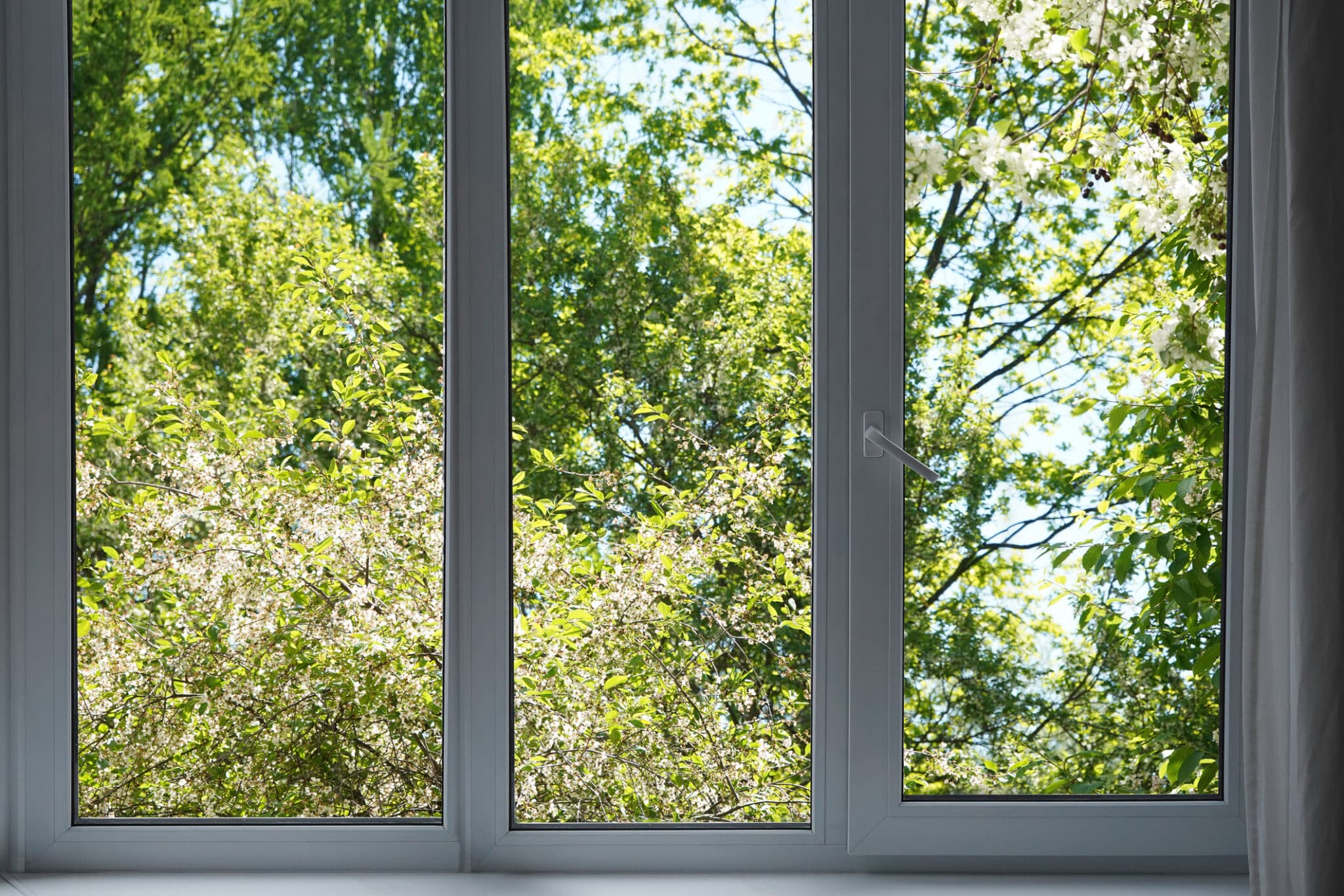 Energy Efficiency Benefits of Replacement Windows in Lakewood, CO.