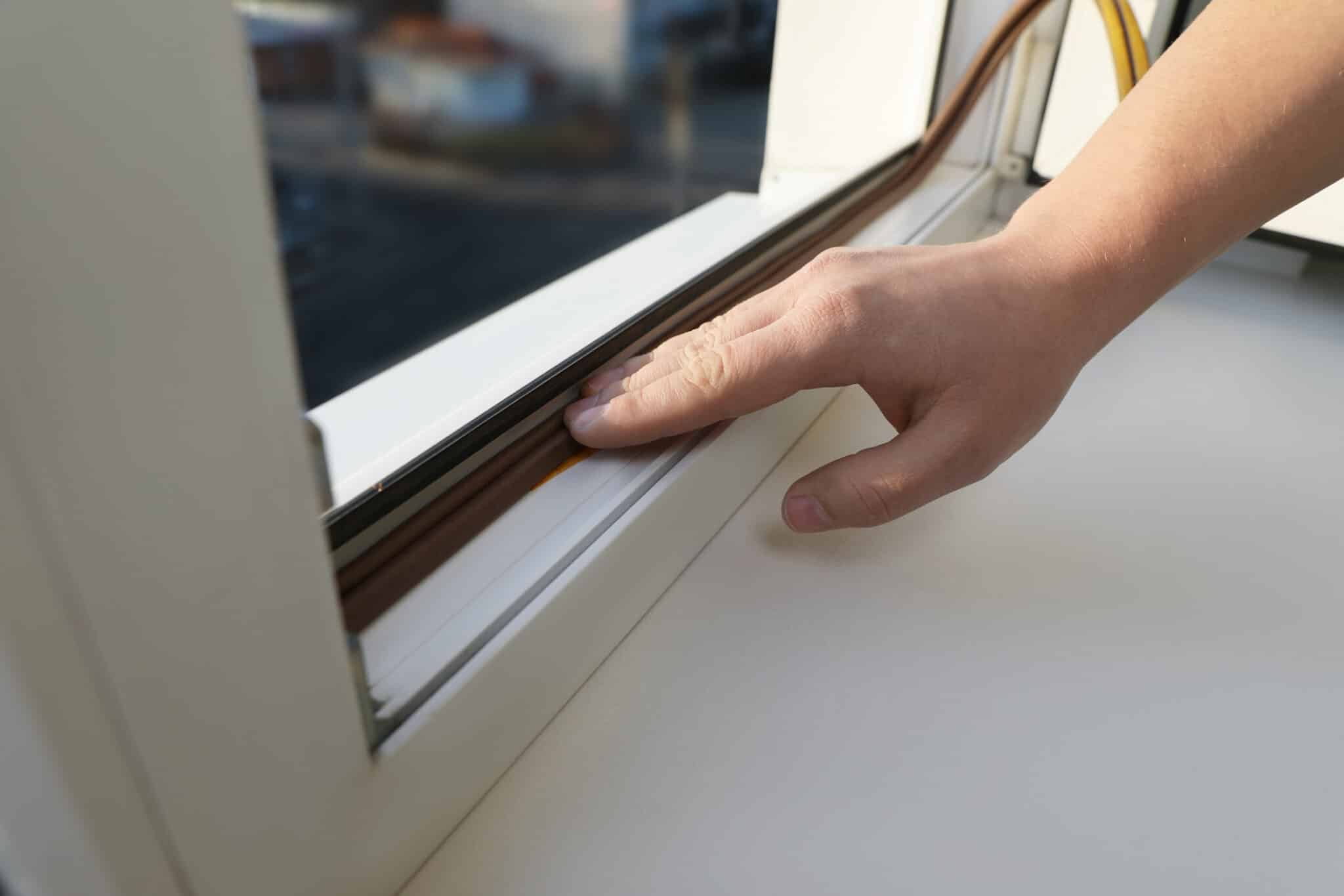 Magnetic Seal Windows.